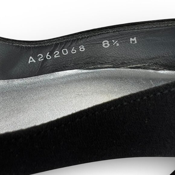 STUART WEITZMAN Vintage Y2K Black Crepe Pointed Toe Pumps 3” Heel Classic - Picture 8 of 12